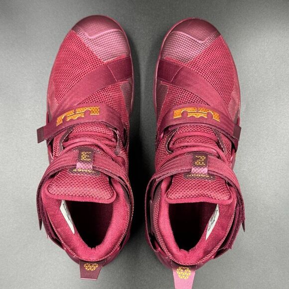 Nike LeBron Soldier 9 Premium - Picture 3 of 9